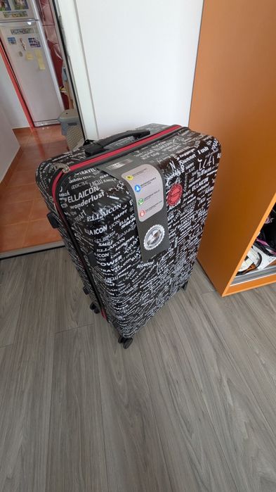 Geamantan valiza Ella Icon Nou!