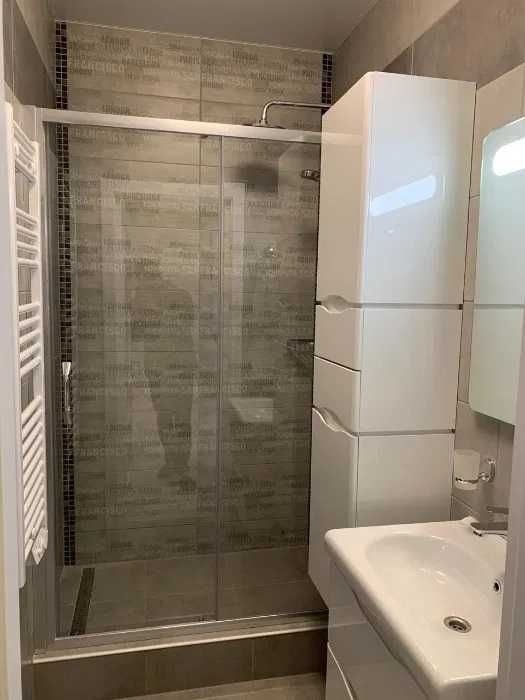 Центр, Чехова/Шевченко, Ойбек, шикарная высокопотолочка 2/2/4