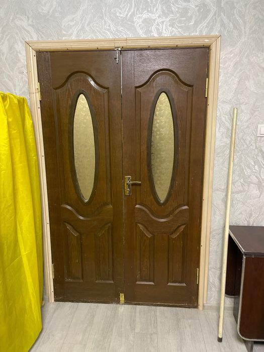 Межкомнатные двери в залбез дефектоф с каркасом замками