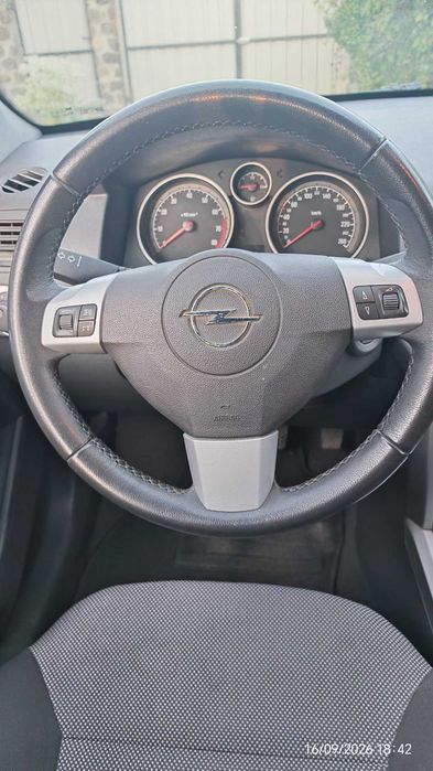 OPEL Astra 2009 — imagine 5