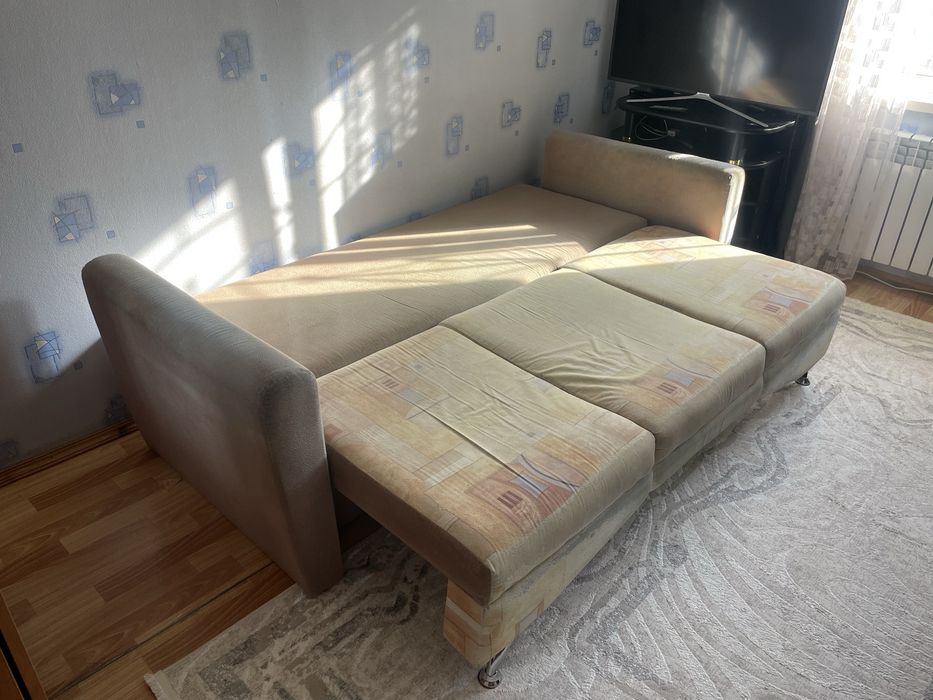 Продам диван в хорошем состоянии