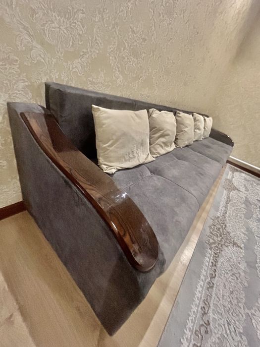 Продам Диван длина 3м