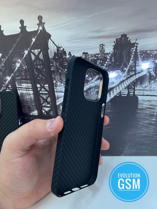 Husa Ultra Slim Kevlar Carbon Neagra - IPhone 15,15 Pro,15 Pro Max