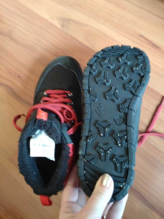 Отлични зимни обувки Quechua 36.5 номер непромокаеми