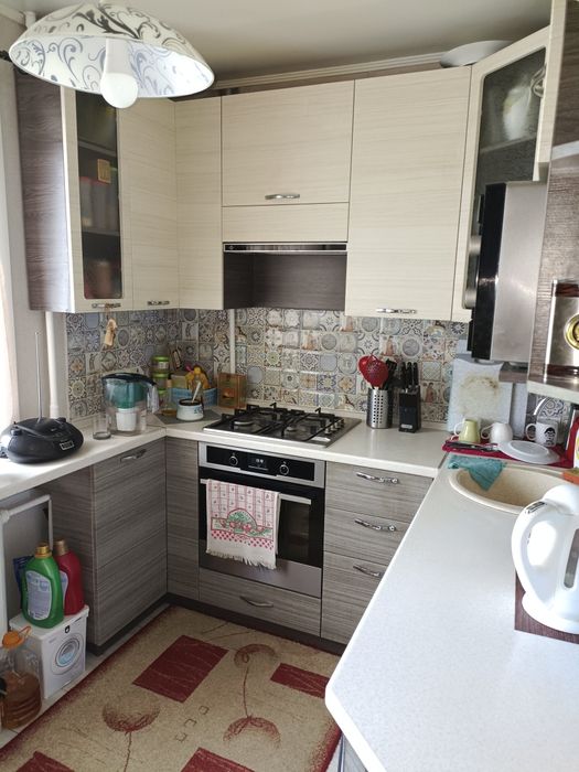 Продам 4 х комн квартиру