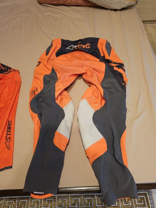 Pantaloni și bluză Enduro de  Vânzare