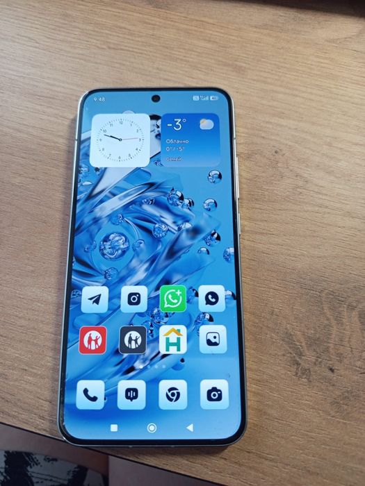 Продам Xiaomi 13