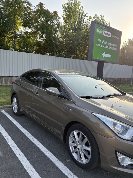HYUNDAI i40 2013 — imagine 3