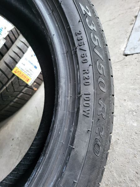 255/45/20//235/50/20 PIRELLI