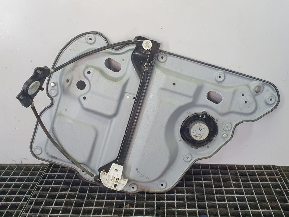 Macara geam stanga spate 1t0839729L Volkswagen Touran 1 (facelift) (2006 - 2010) 1.9 tdi BLS