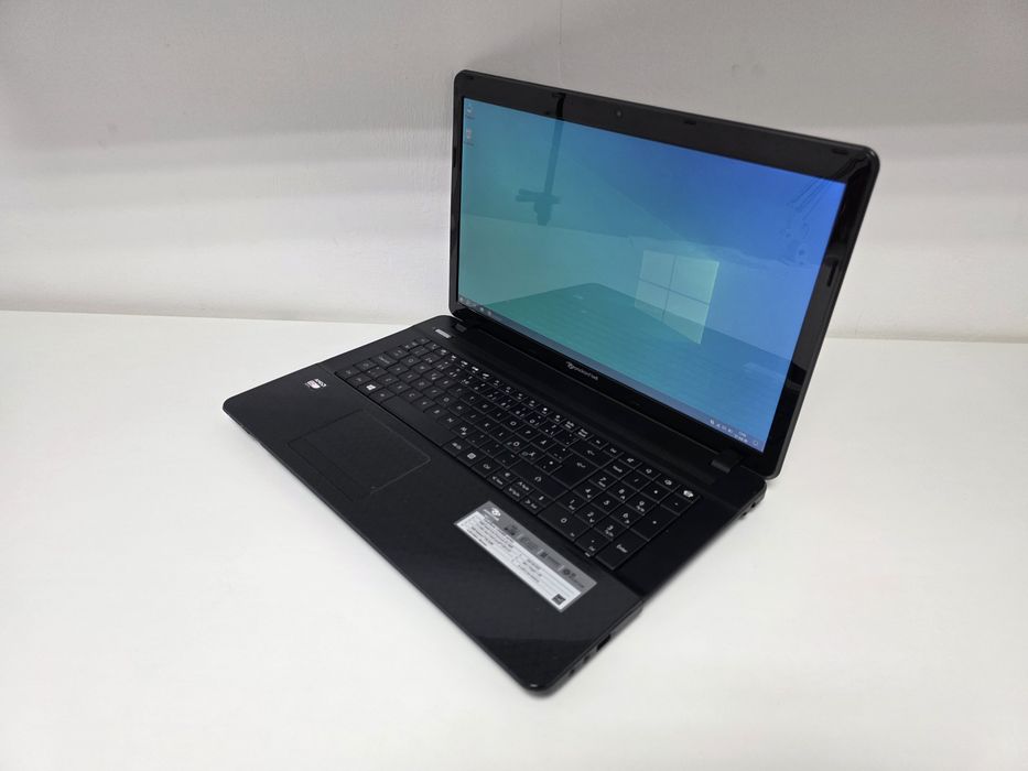 Laptop ACER Packard Bell  Quad Core  SSDDISPLAY MARE 17  . GARANTIE