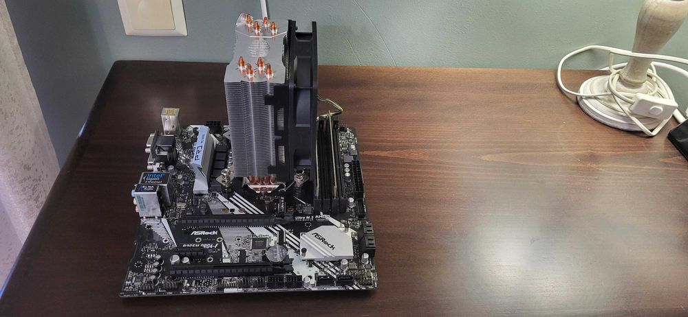 Дъно ASROCK B365M PRO4-F, процесор i7-8700 4.60 GHz, рам 16, охладител