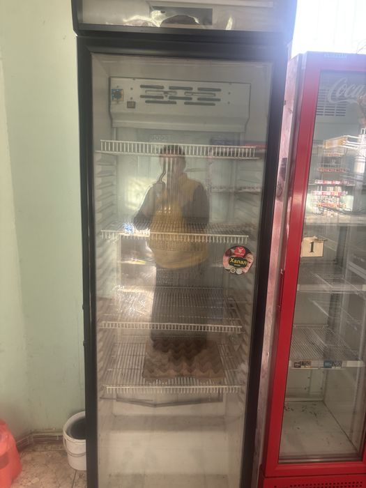 Холодильник для магазина