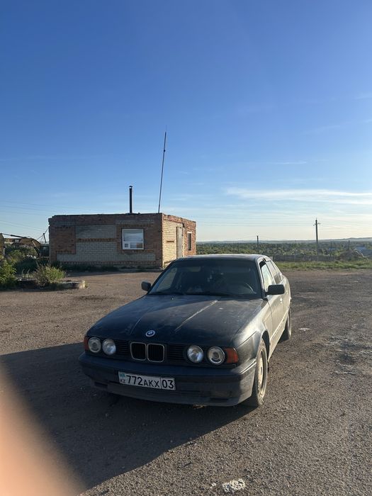 Продам е34 1993год