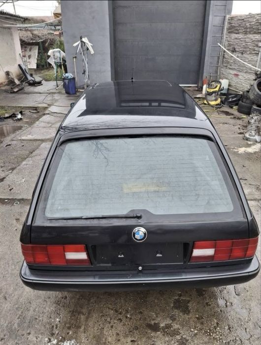 Bmw e30 320i touring fara rugina