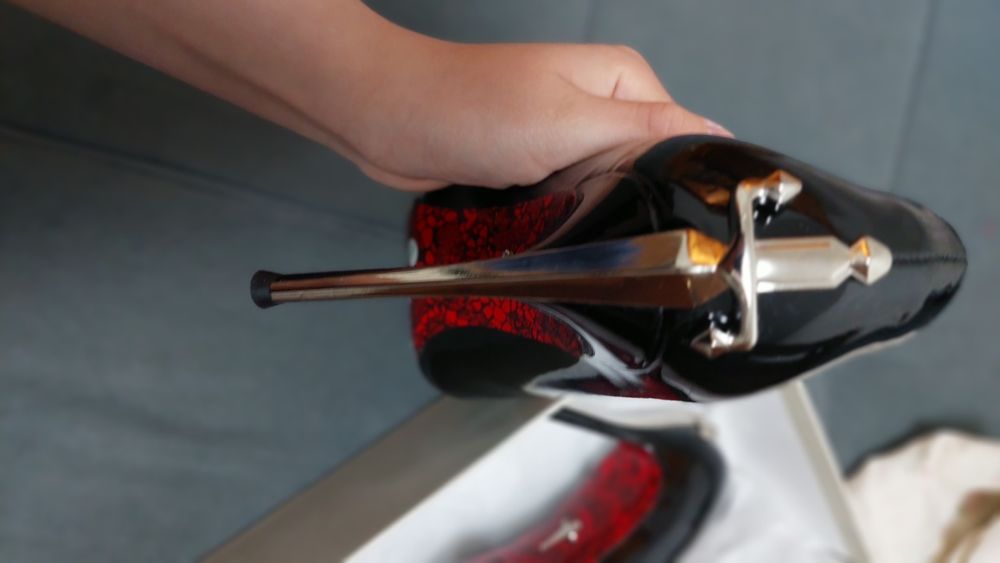 Туфли Cesare Paciotti Dagger Heels