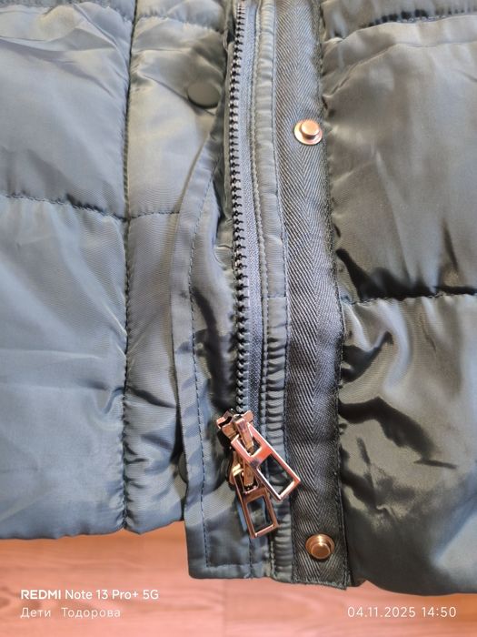 Продавам чисто ново,зимно,зелено яке Tom Tailor.