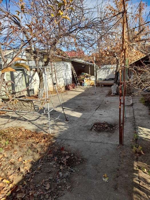 2-к.кв. М.Улугбекский р-н, пос.Улугбек, (инст. МИФИ, ИЯФ)