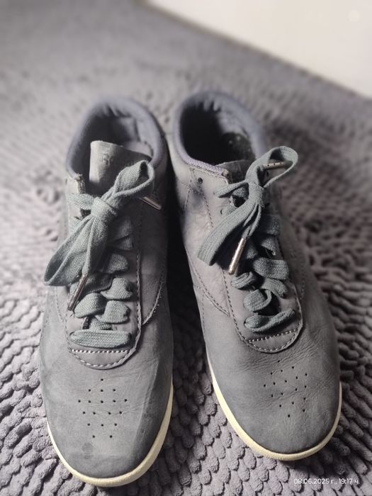 Продавам Детски Маратонки