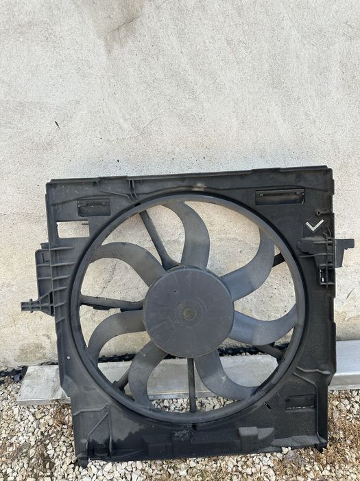 Перка радиатор BMW X5 E70 x6 e71 бмв охлаждане 600W