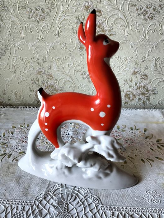 Пятнистый олень, статуэтка, фарфор