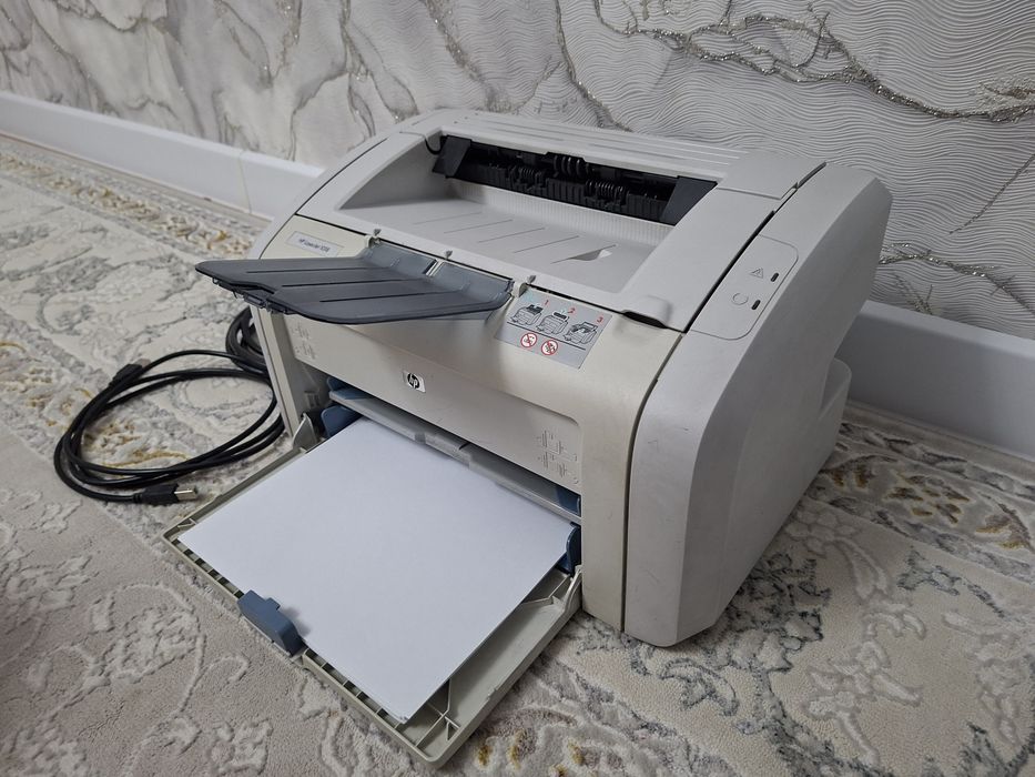 Принтер HP LaserJet 1018