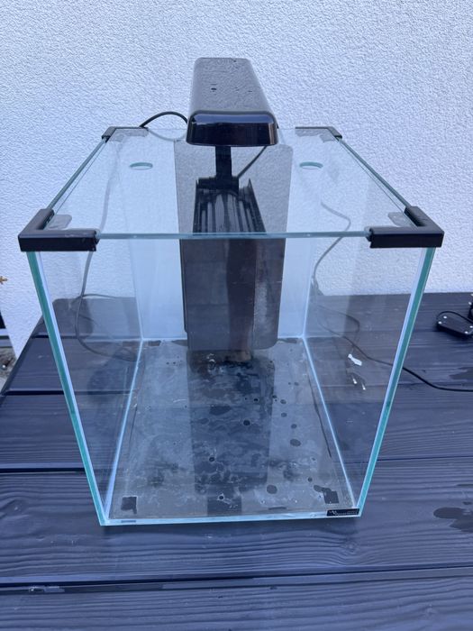 Acvariu Aquatlantis 30 litri cu led, filtru si incalzitor
