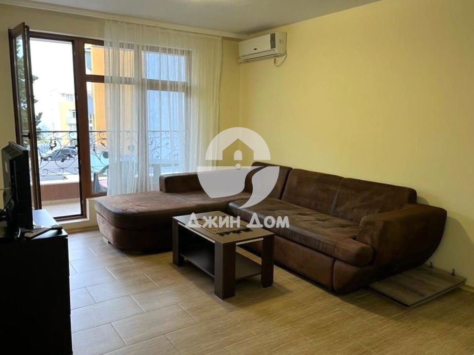 Двустаен апартамент на ПЪРВА ЛИНИЯ МОРЕ в к-с Рич 3, с. Равда