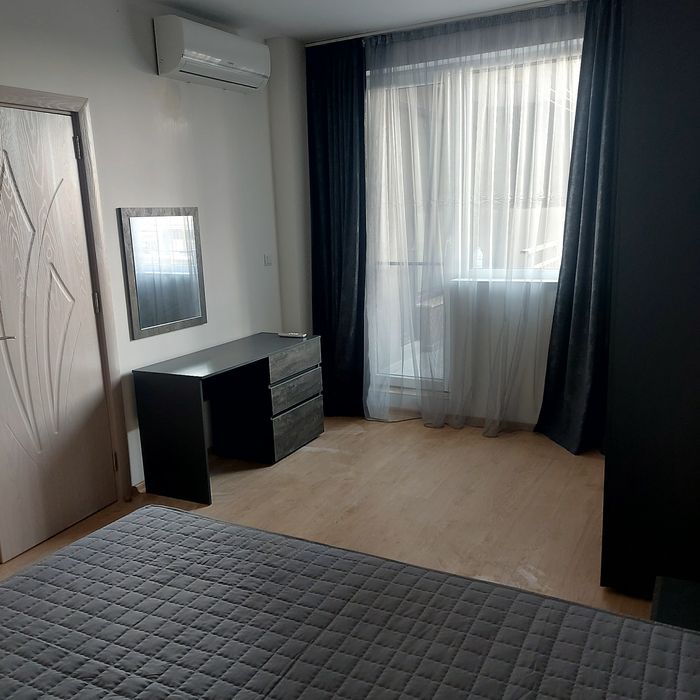 Дава се под наем Тристаен апартамент в Бургас, Славейков - 72 кв.м за 612 € - Снимка #2