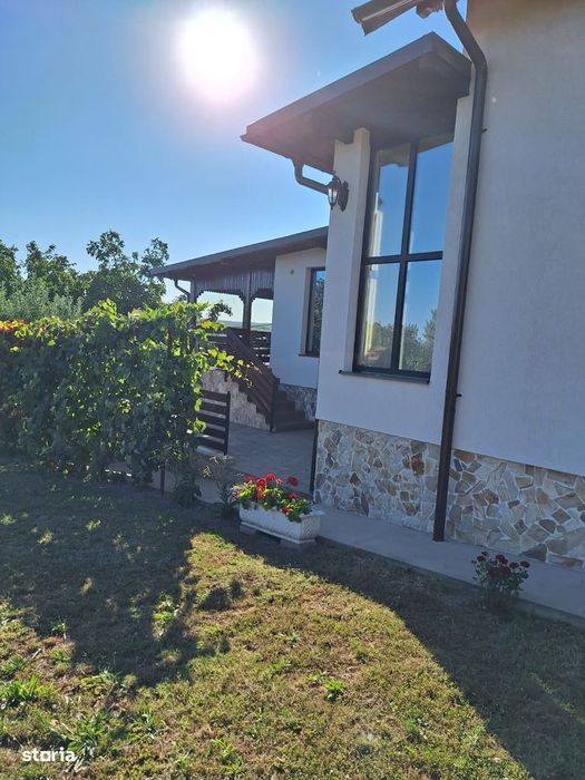 Casa mobilata si utilata in Catamaresti Deal