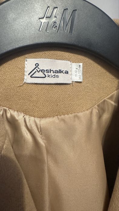 Детское пальто на 10-12 лет