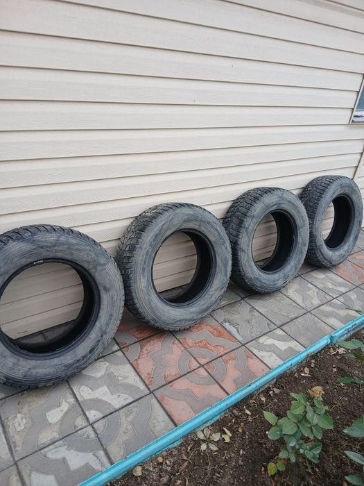 Продам шины, зимние.