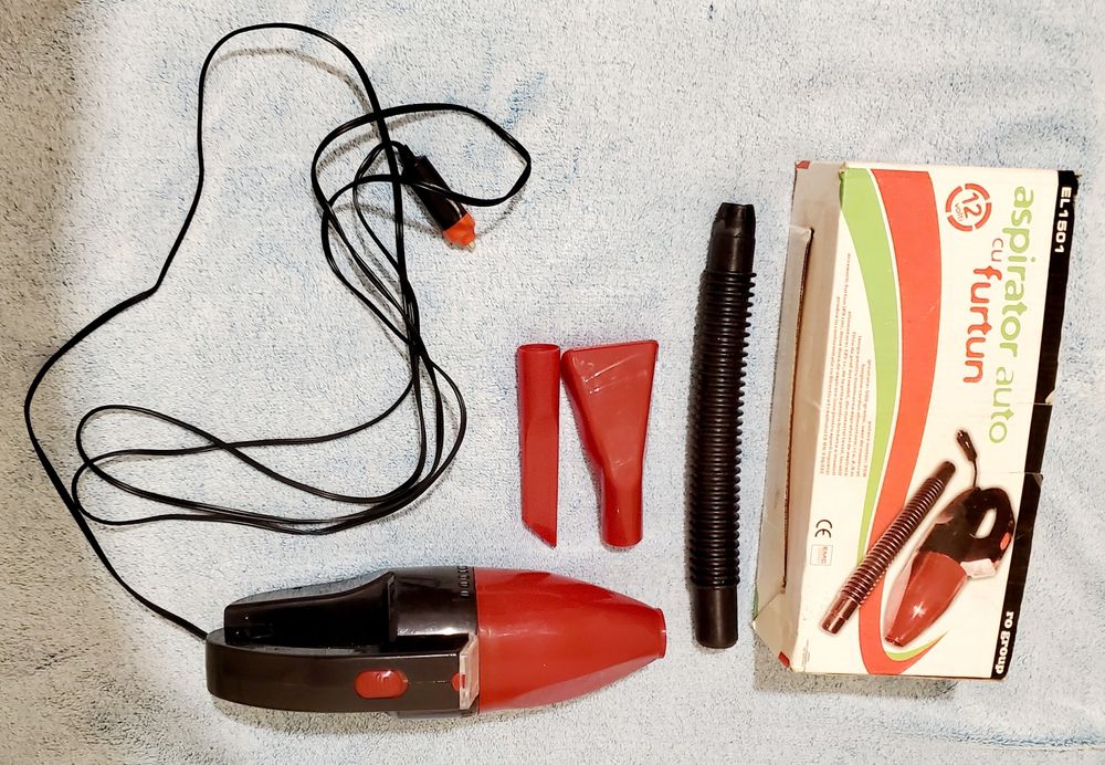 Aspirator auto cu furtun