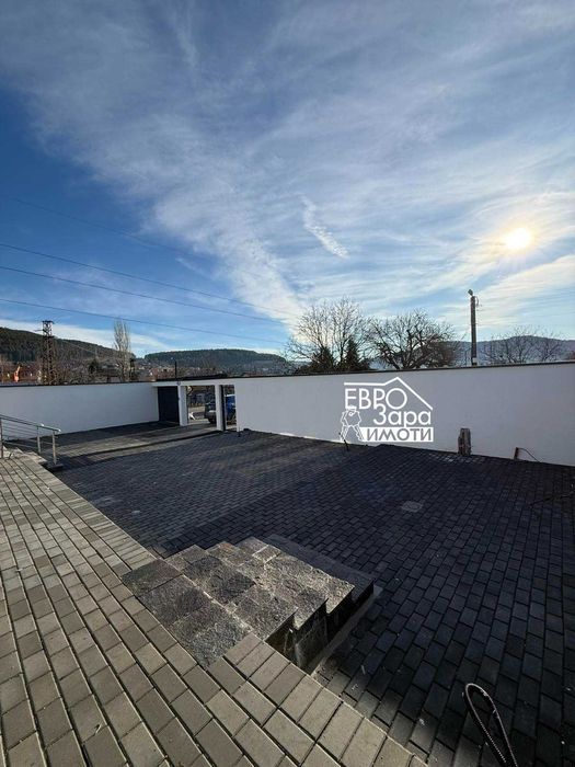 УНИКАЛНА новопостроена КЪЩА в село Змейово