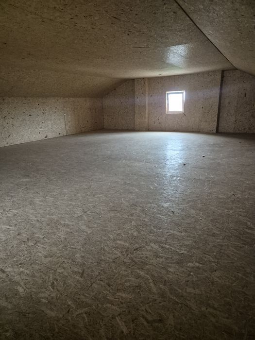 Продам дом в отличном районе