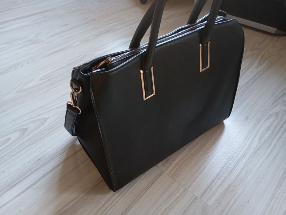 Дамска  черна чанта