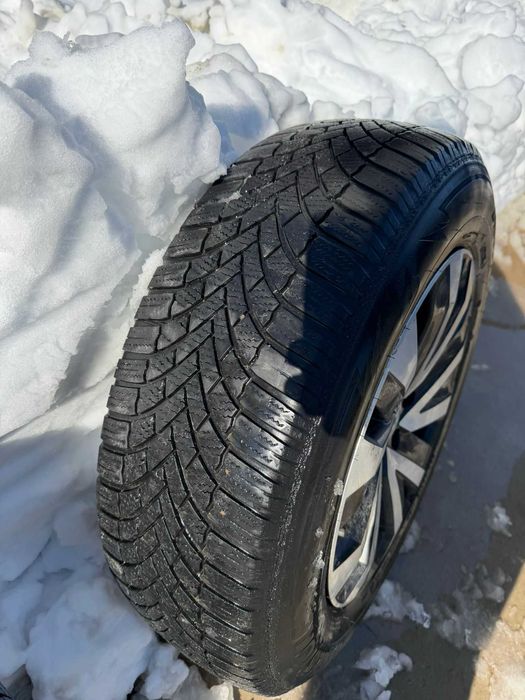 SET Jante Touareg III CR - 18 x 8J et25 5 x 112mm + Anv. iarna CADOU