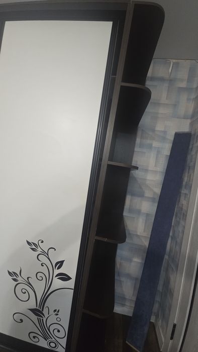 Срочнно Шкаф купе