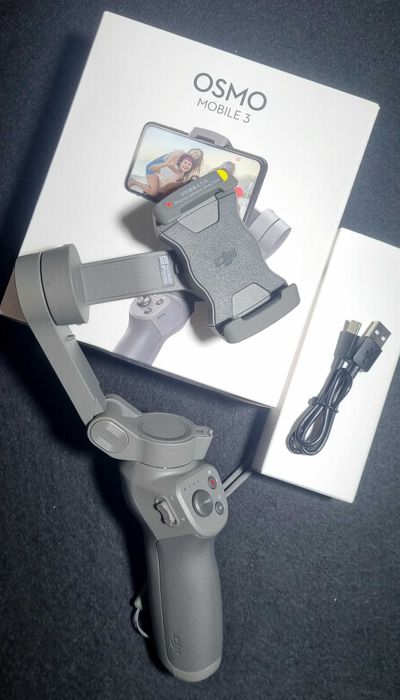 DJI Osmo Mobile 3 - Stabilizator 3 axe (X,Y,Z) - pentru mobile
