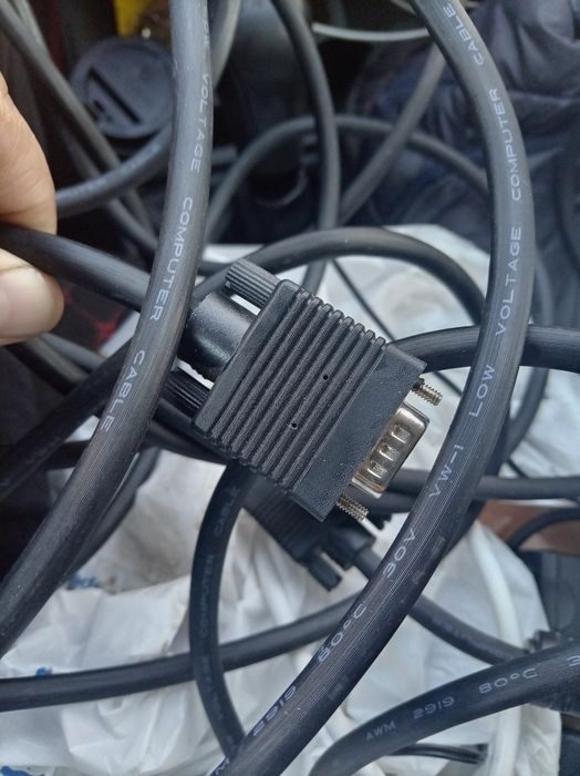 Vga кабель оригинал