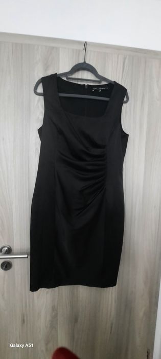 Rochie neagra satin  pentru ocazii