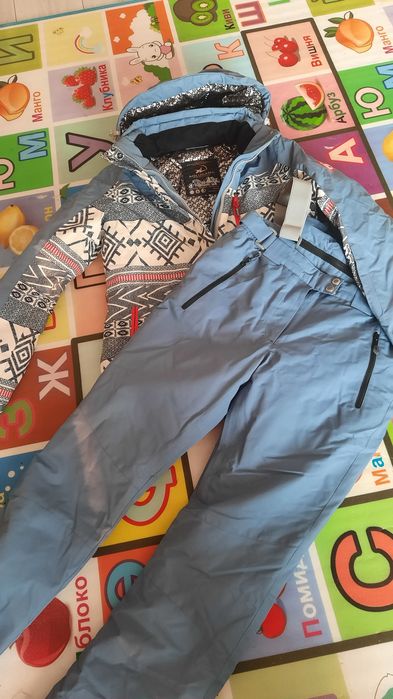 Горнолыжный костюм