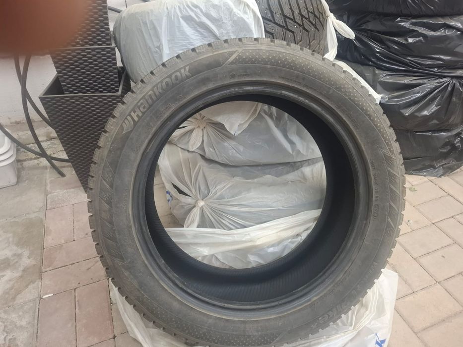 Продам шины б/у 255/50 R20. Hankook. Шип.