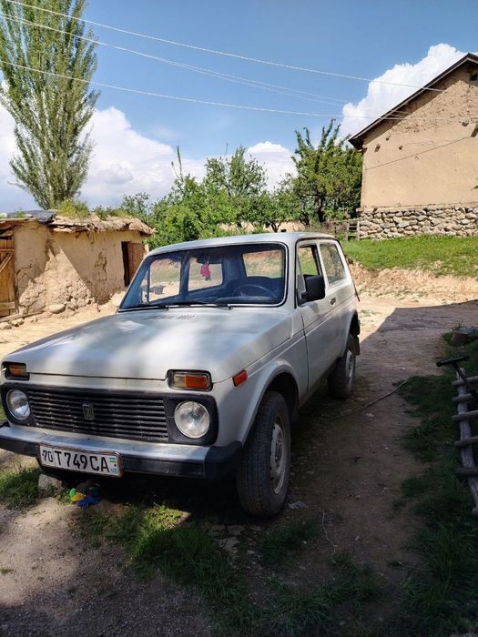 Lada 2121 Нива 1989 — 2