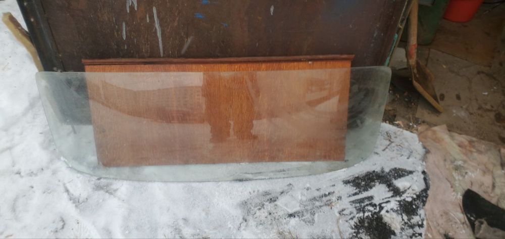 Заднее стекло Москвч 412