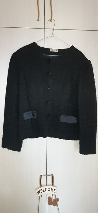 Дамска плътна дълга пола в комбинация със сако- костюм тайор