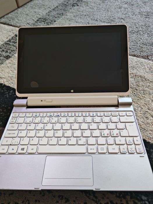 Mini. laptop Acer