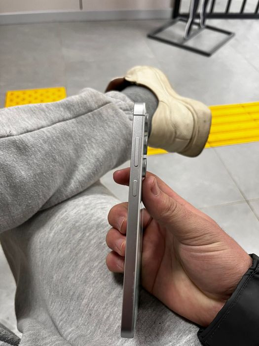 Samsung s24fe сатылады