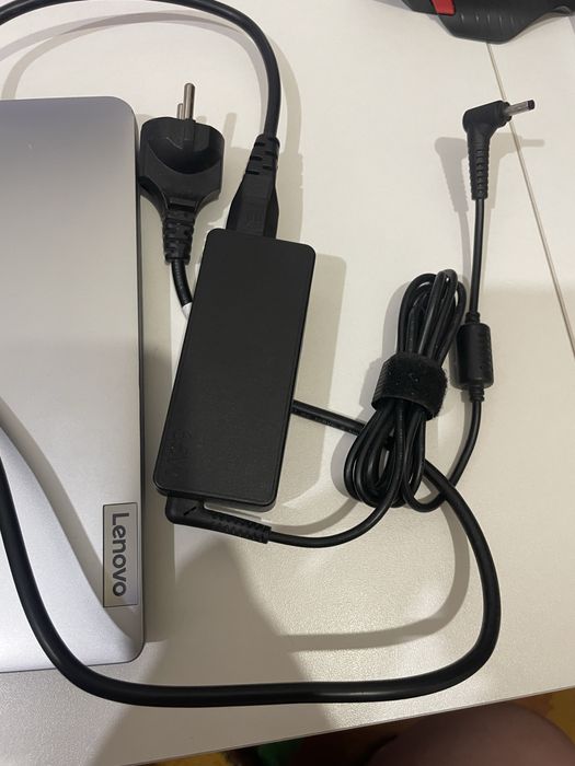 Продам ноутбук Lenovo ryzen 5700u