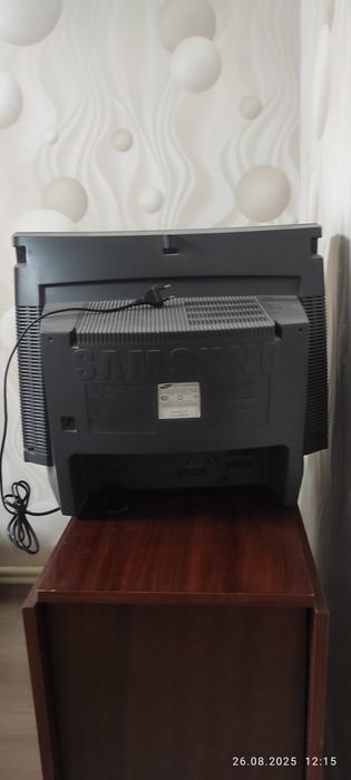 Цветной телевизор SAMSUNG.В отличном рабочем состоянии.